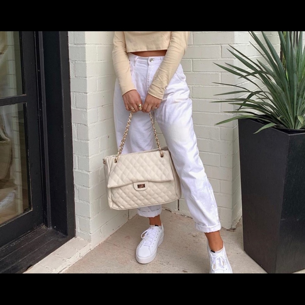 Ivory quilted shoulder bag